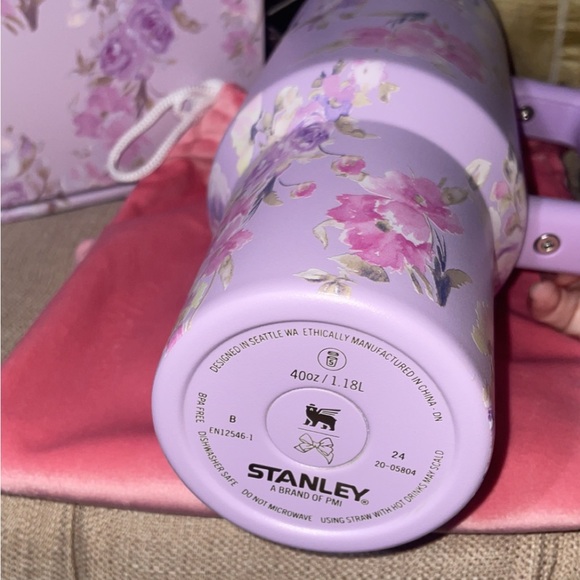 Stanley X LoveShackFancy Quencher | 40 Oz - Happy Thoughs - Picture 4 of 8